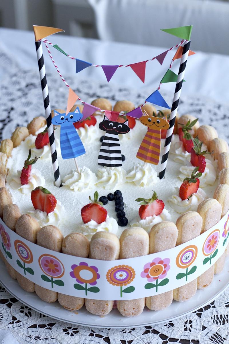 Dekoracje tortów bajkowe inspiracje